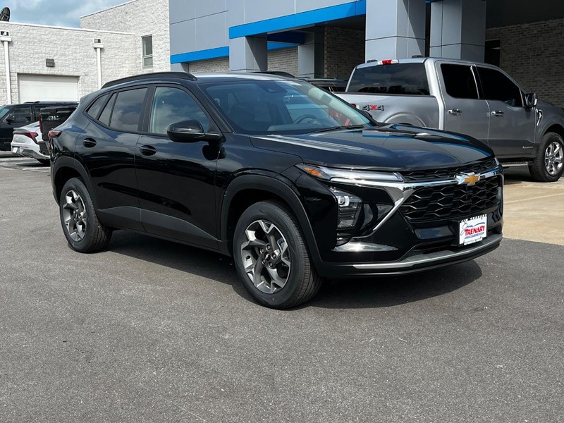 Chevrolet Trax Vehicle Image 02