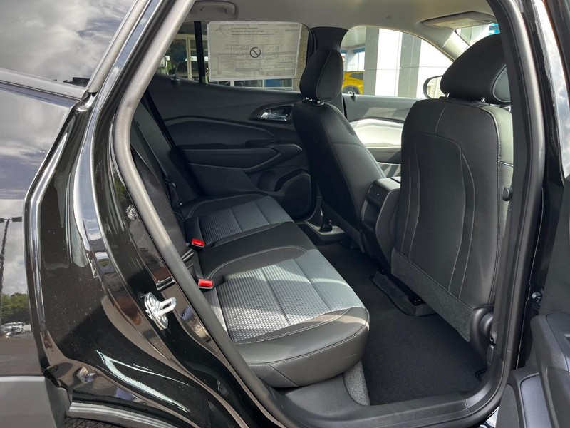 Chevrolet Trax Vehicle Image 04