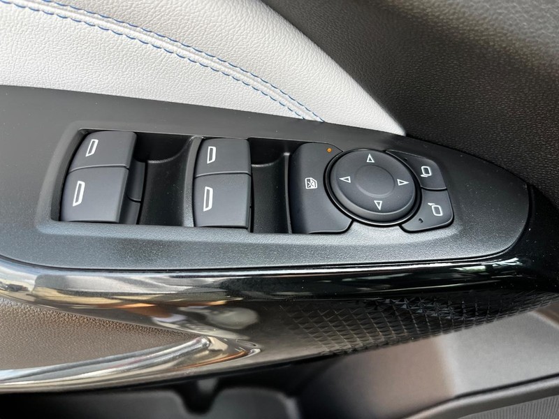 Chevrolet Trax Vehicle Image 08