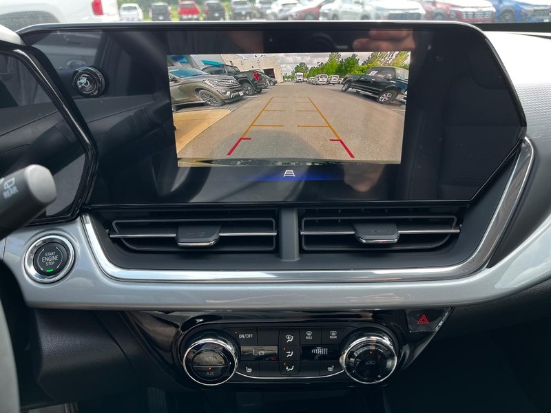 Chevrolet Trax Vehicle Image 15