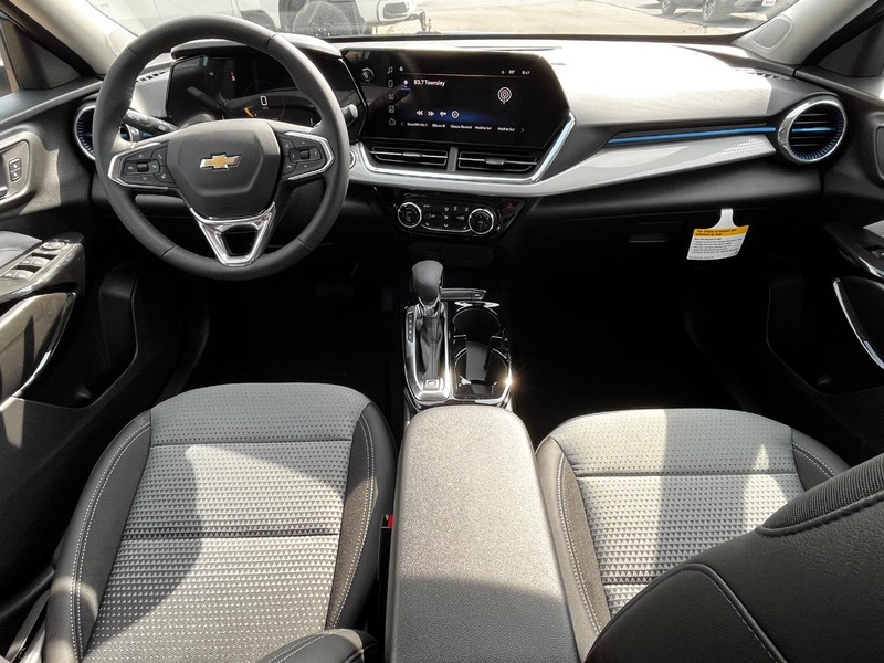 Chevrolet Trax Vehicle Image 05