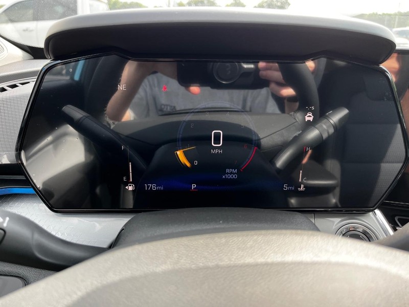 Chevrolet Trax Vehicle Image 12