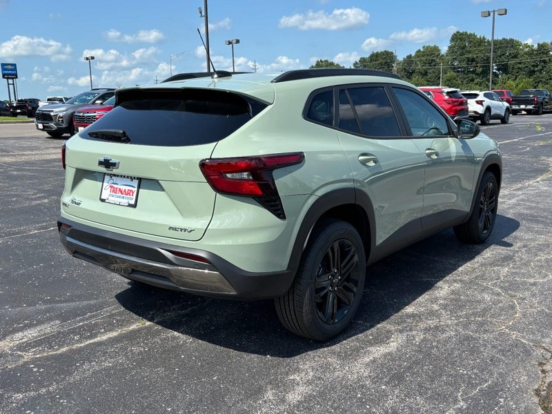 Chevrolet Trax Vehicle Image 03