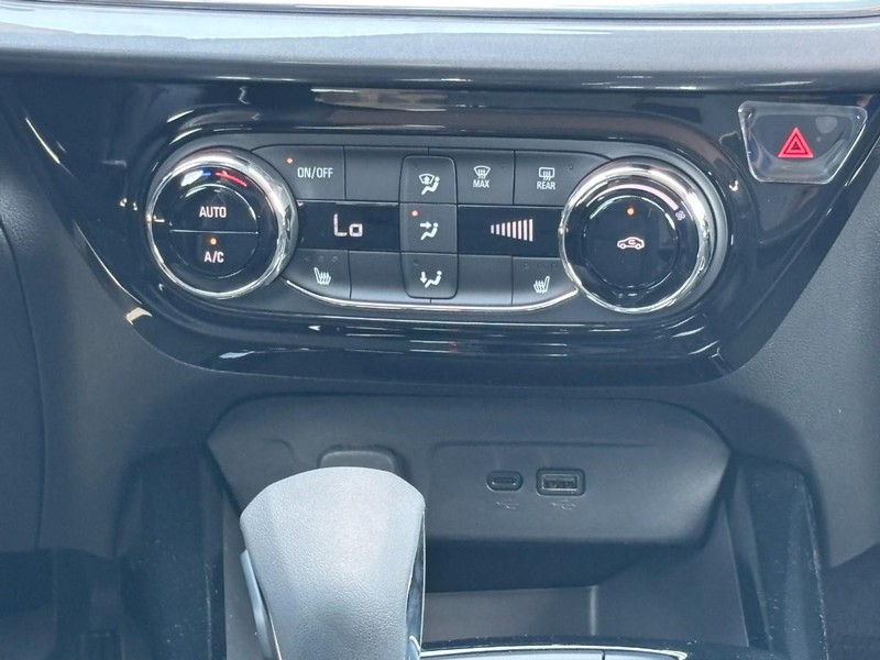 Chevrolet Trax Vehicle Image 09