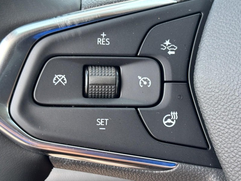 Chevrolet Trax Vehicle Image 12