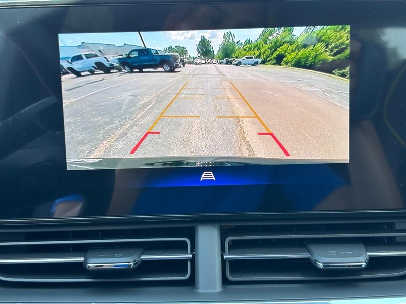 Chevrolet Trax Vehicle Image 16