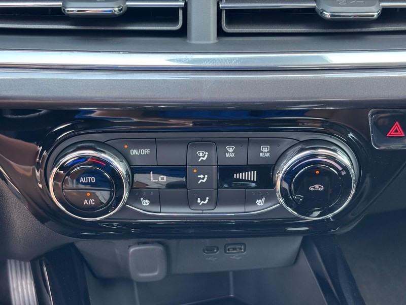 Chevrolet Trax Vehicle Image 17