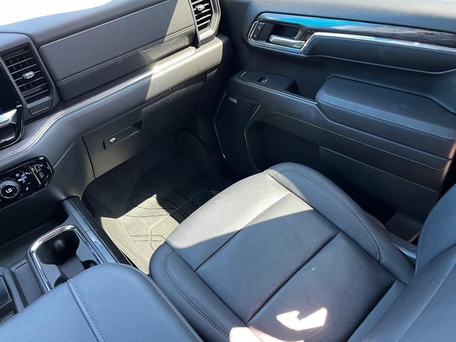 2024 Chevrolet Silverado 1500 LTZ - Photo 13