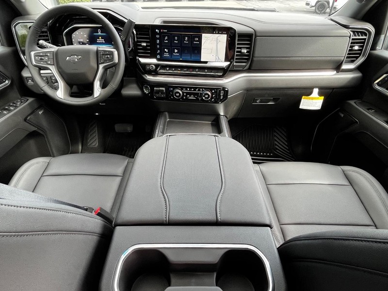 Chevrolet Silverado 2500HD Vehicle Image 07