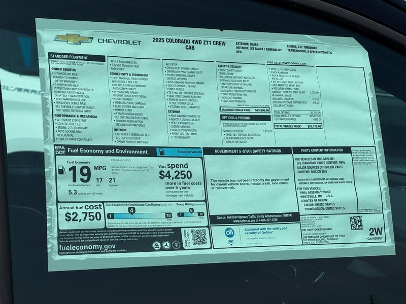 Chevrolet Colorado Vehicle Image 18