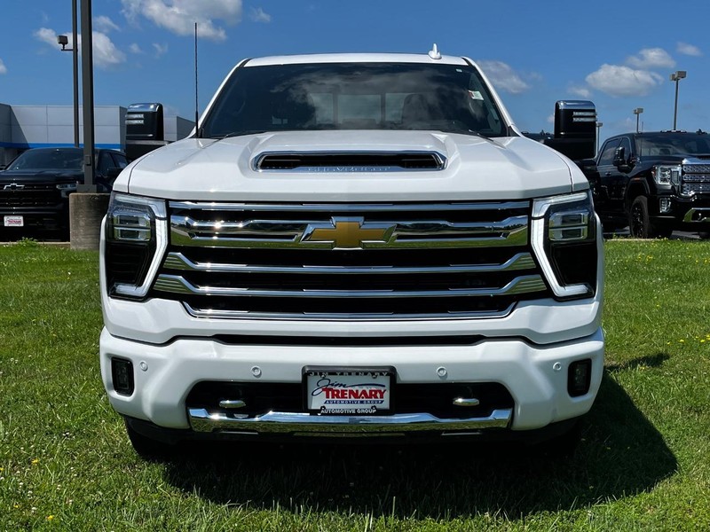 Chevrolet Silverado 2500HD Vehicle Image 09