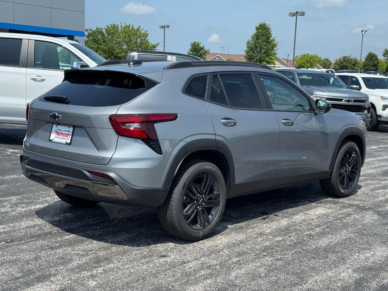 Chevrolet Trax Vehicle Image 03