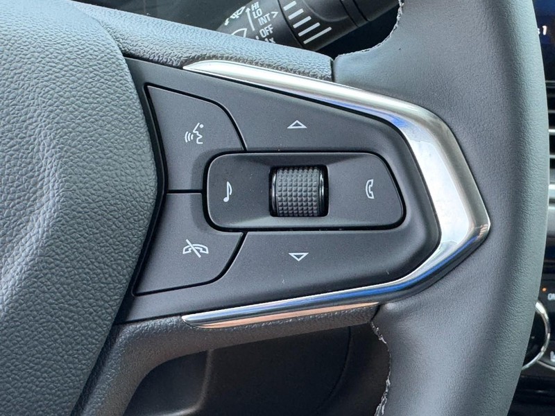 Chevrolet Trax Vehicle Image 13