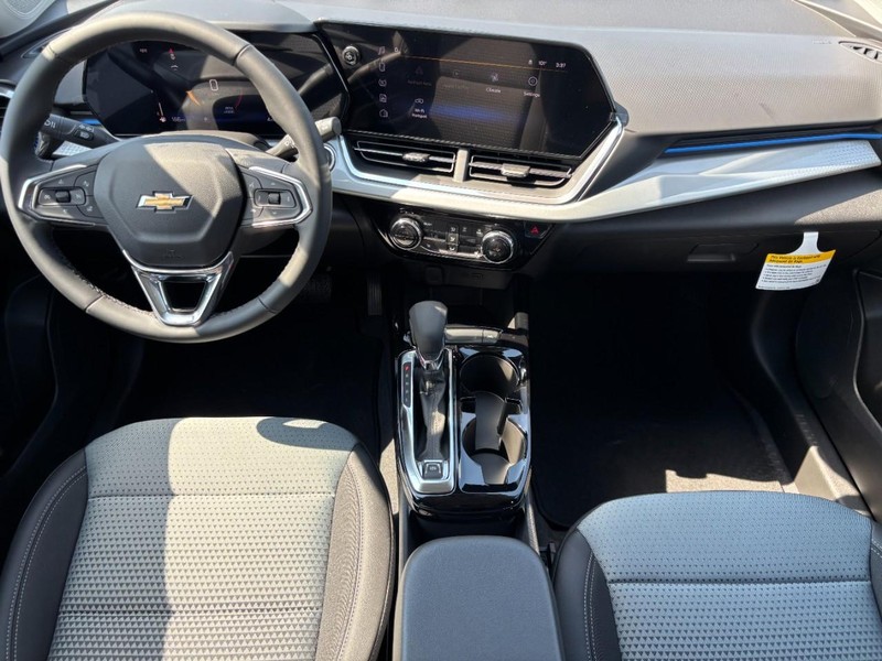 Chevrolet Trax Vehicle Image 06