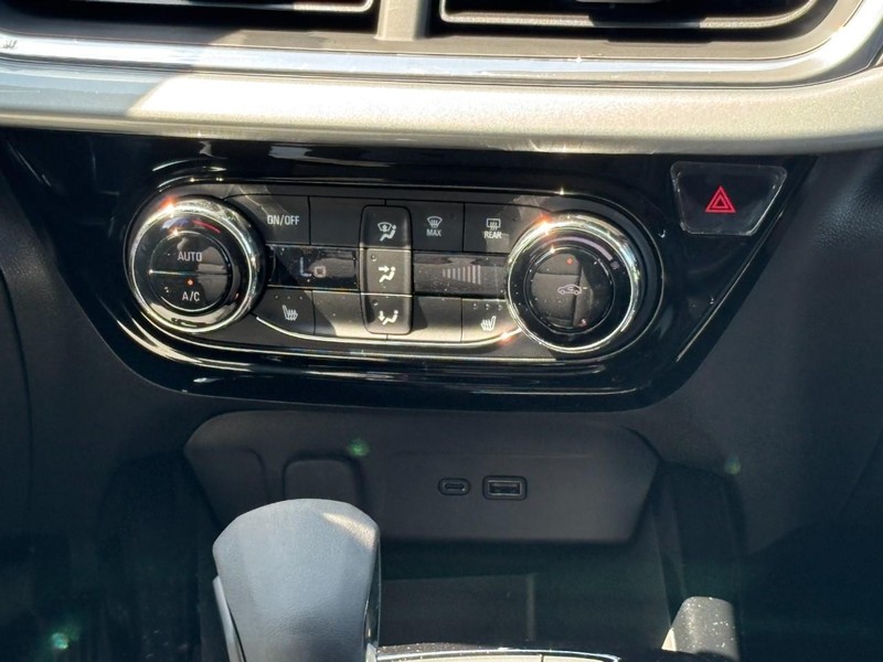 Chevrolet Trax Vehicle Image 09