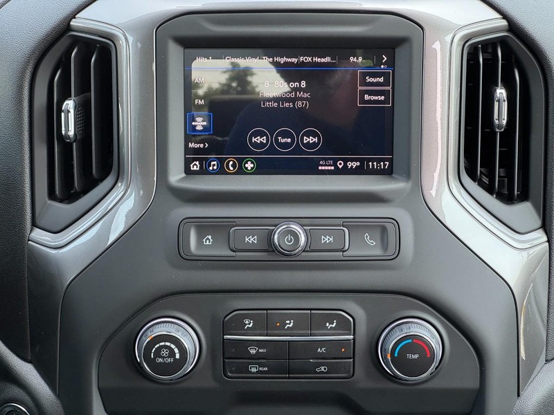 Chevrolet Silverado 2500HD Vehicle Image 08