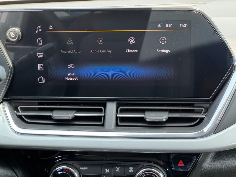 Chevrolet Trax Vehicle Image 08