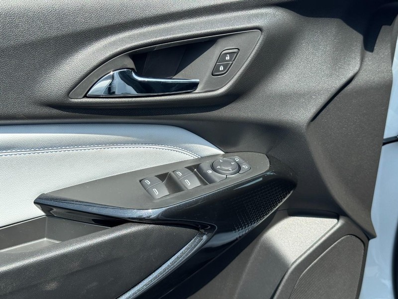 Chevrolet Trax Vehicle Image 10