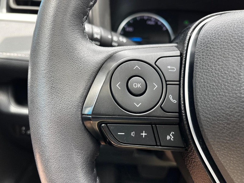 Toyota RAV4 Hybrid Vehicle Image 17