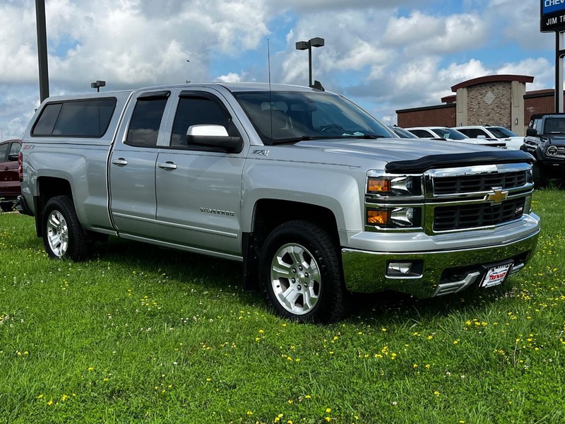 Chevrolet Silverado 1500 Vehicle Image 02