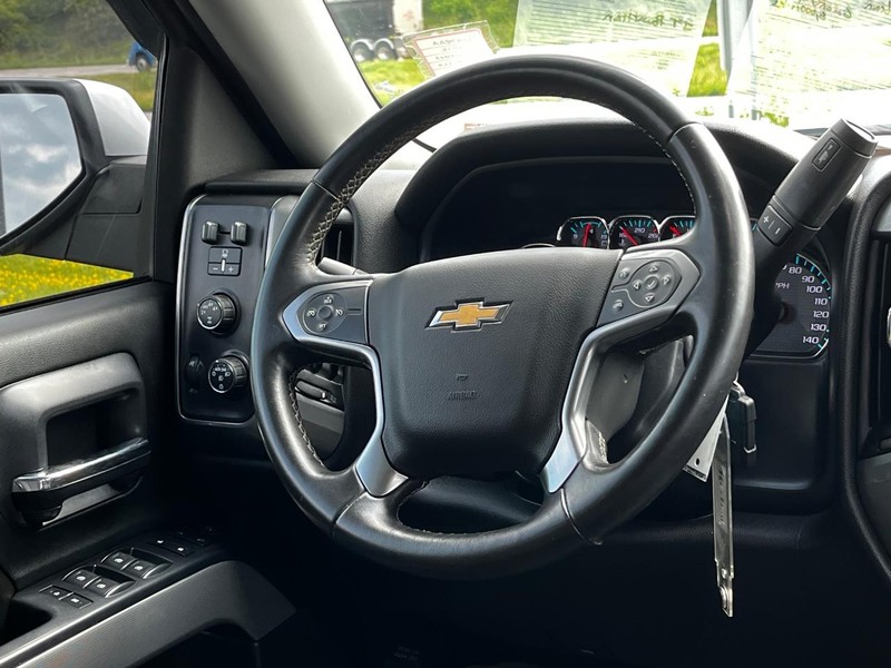 Chevrolet Silverado 1500 Vehicle Image 12