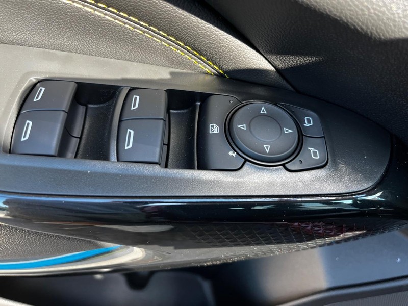 Chevrolet Trax Vehicle Image 08