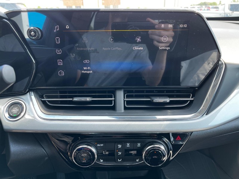 Chevrolet Trax Vehicle Image 14