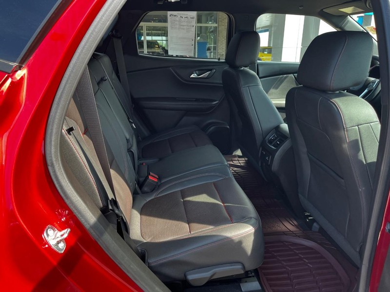 Chevrolet Blazer Vehicle Image 10