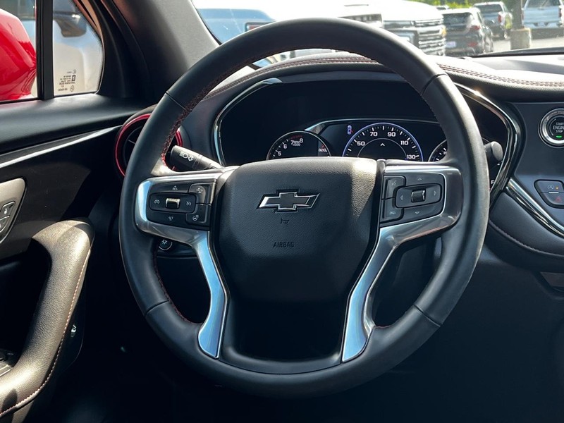 Chevrolet Blazer Vehicle Image 12