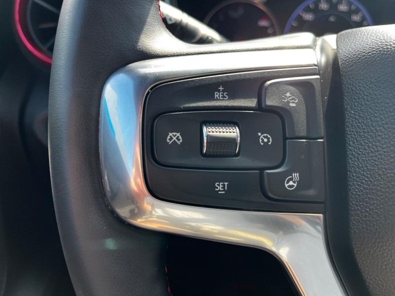 Chevrolet Blazer Vehicle Image 16
