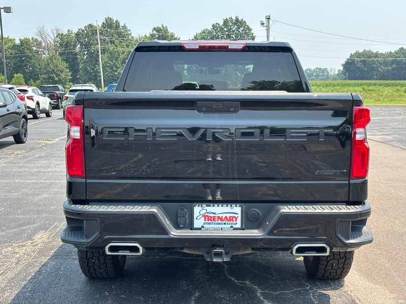 Chevrolet Silverado 1500 LTD Vehicle Image 05