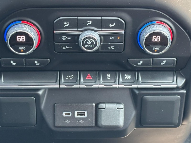 Chevrolet Silverado 1500 LTD Vehicle Image 14