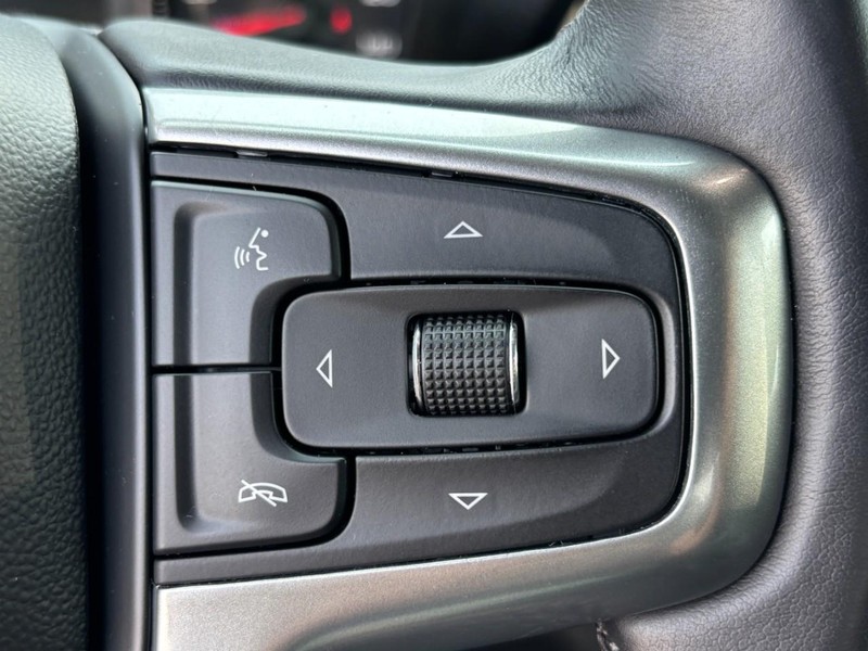 Chevrolet Silverado 1500 LTD Vehicle Image 18