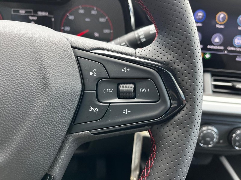 Chevrolet Trax Vehicle Image 12