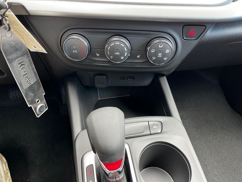 Chevrolet Trax Vehicle Image 14