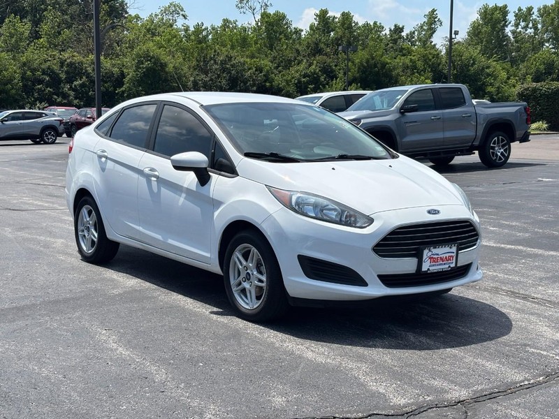 Ford Fiesta Vehicle Image 02