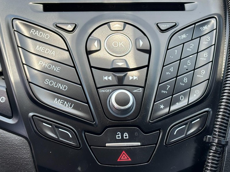Ford Fiesta Vehicle Image 22