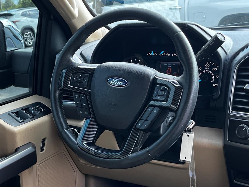 Ford F-150 Vehicle Image 12