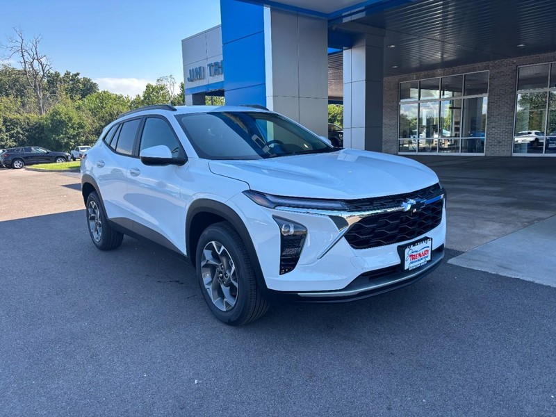 Chevrolet Trax Vehicle Image 02