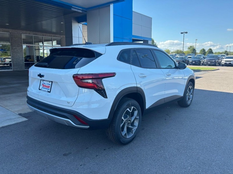 Chevrolet Trax Vehicle Image 03