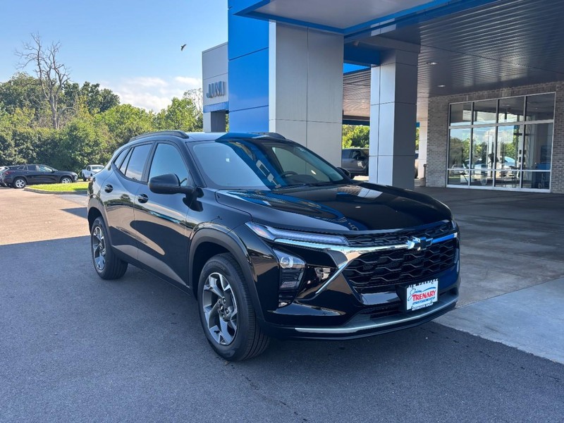 Chevrolet Trax Vehicle Image 02