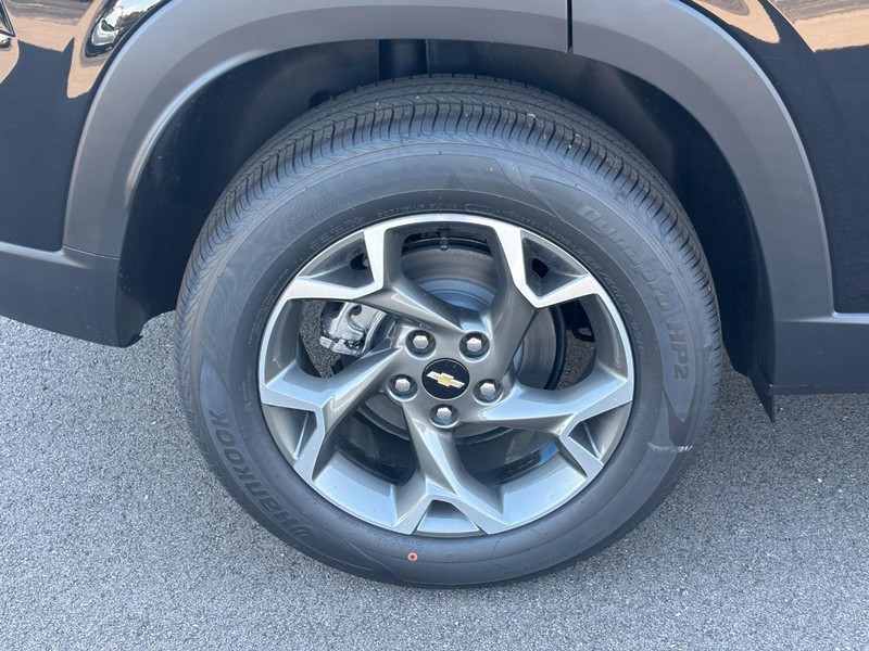 Chevrolet Trax Vehicle Image 04