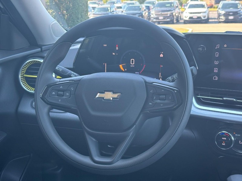 Chevrolet Trax Vehicle Image 07