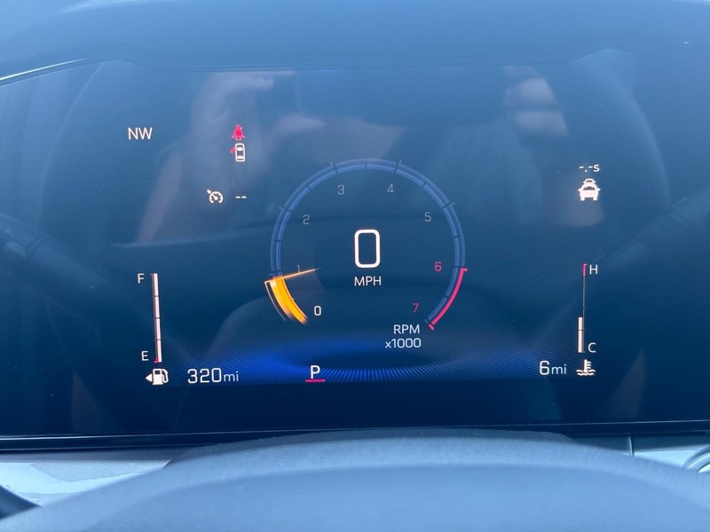 Chevrolet Trax Vehicle Image 14