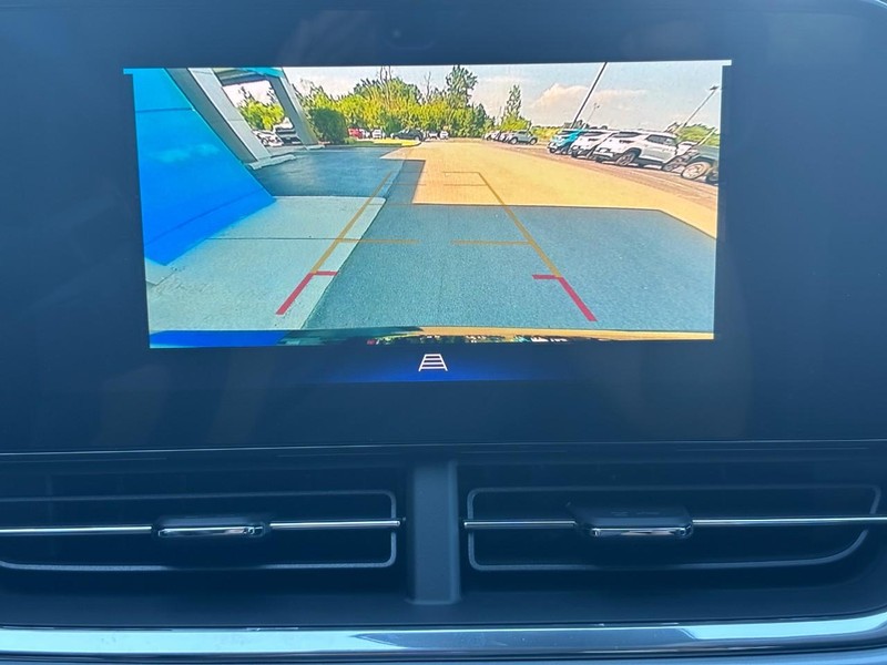 Chevrolet Trax Vehicle Image 16
