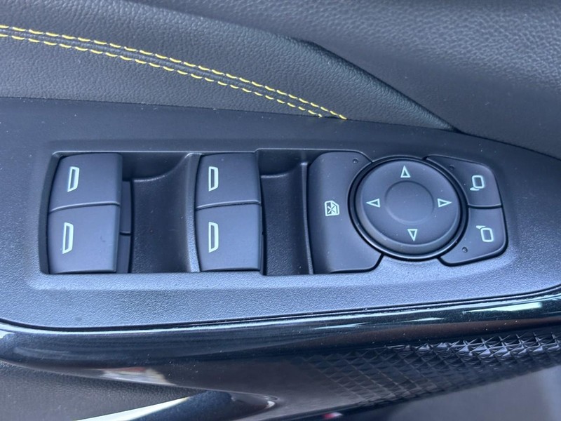 Chevrolet Trax Vehicle Image 18