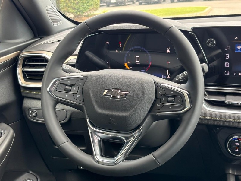 Chevrolet TrailBlazer Vehicle Image 07