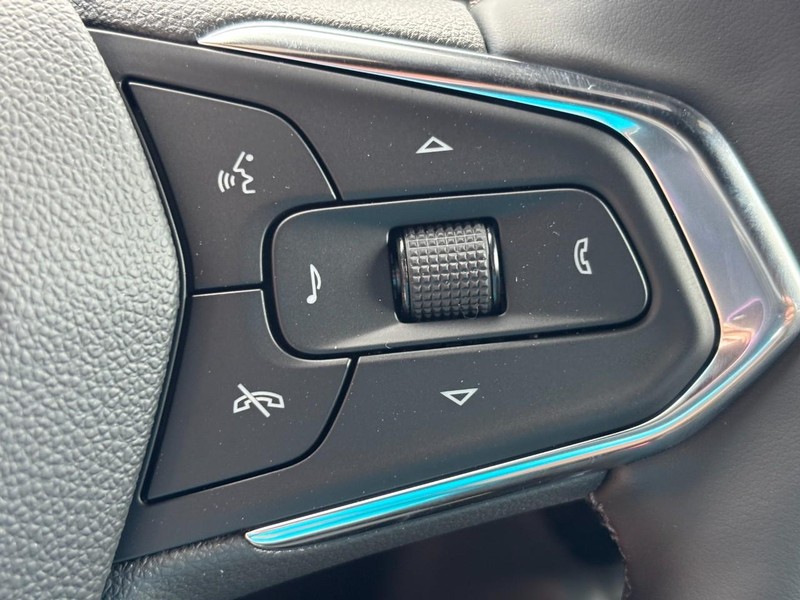 Chevrolet TrailBlazer Vehicle Image 13