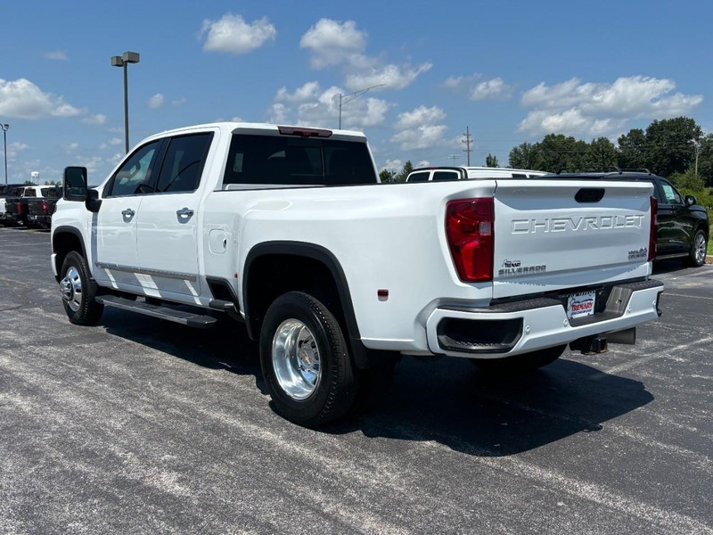 Chevrolet Silverado 3500HD Vehicle Image 06