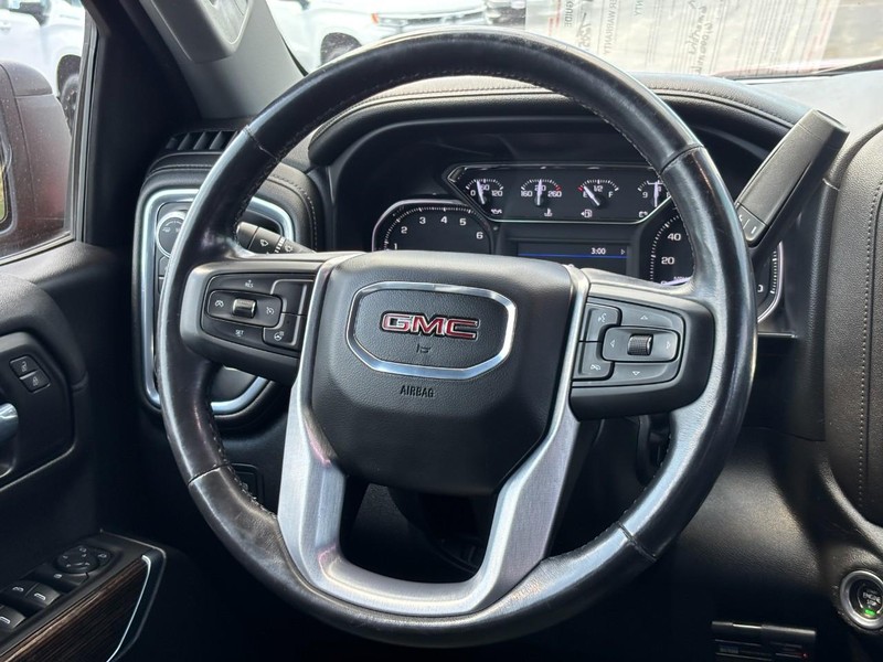 GMC Sierra 1500 Vehicle Image 11